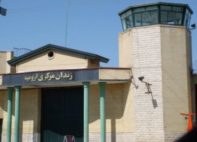 فشار خستنە سەر زیندانیانی مانگرتووی سیاسی کورد بۆ شکاندنی مانگرتنەکەیان